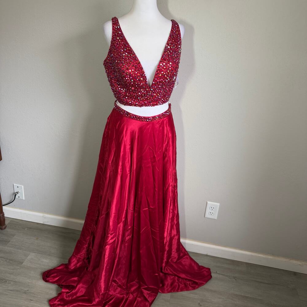 Sherri Hill Red 2 Piece Heavily Beaded V-Neck Bodice Flowy Satin Skirt Womens 12